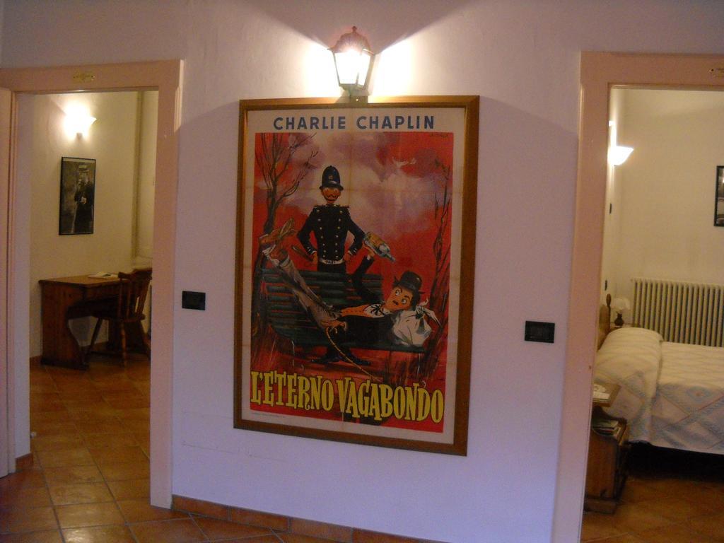 Charlie Chaplin Bed & Breakfast Tamara Phòng bức ảnh